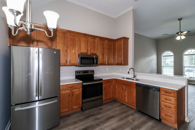 1,720/Mo, 2658 Breezy Ridge Trail Cordova, TN 38016 Kitchen View 2