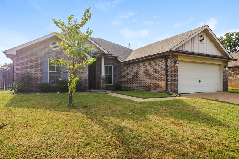 1,860/Mo, 7761 Brierfield Dr E Southaven, MS 38672 Front View