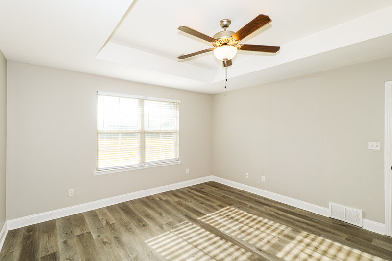 1,860/Mo, 7761 Brierfield Dr E Southaven, MS 38672 Main Bedroom View 2