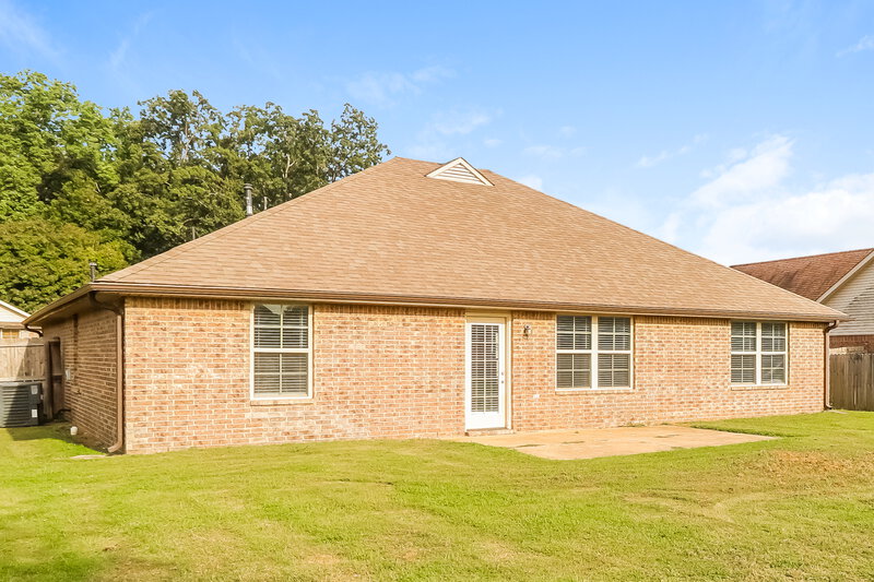 1,860/Mo, 7761 Brierfield Dr E Southaven, MS 38672 Rear View