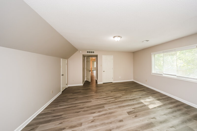 2,250/Mo, 5005 Cottage Ln Memphis, TN 38125 Main Bedroom View