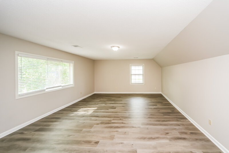 2,250/Mo, 5005 Cottage Ln Memphis, TN 38125 Main Bedroom View 2