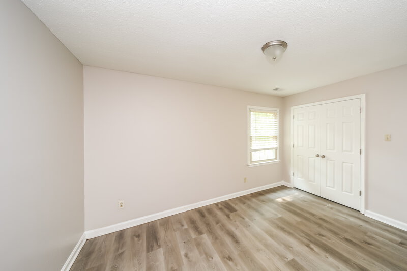 2,250/Mo, 5005 Cottage Ln Memphis, TN 38125 Bedroom View 3