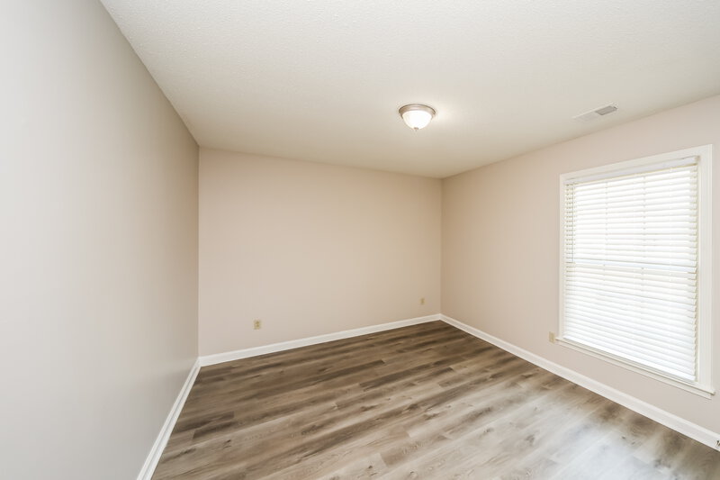 2,250/Mo, 5005 Cottage Ln Memphis, TN 38125 Bedroom View 4