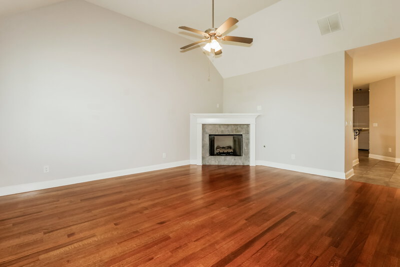 2,210/Mo, 4669 E Dublin Olive Branch, MS 38654 Living Room View