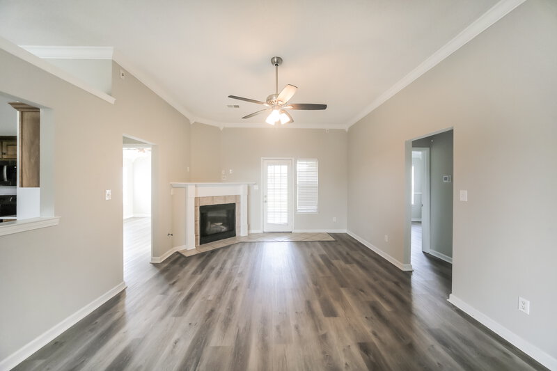 1,860/Mo, 9886 Stage Run Dr Olive Branch, MS 38654 Living Room View