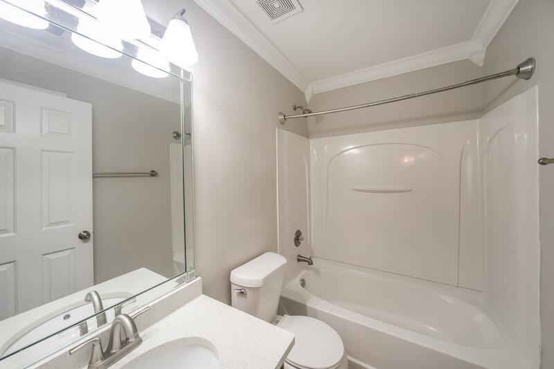 1,860/Mo, 9886 Stage Run Dr Olive Branch, MS 38654 Bathroom View