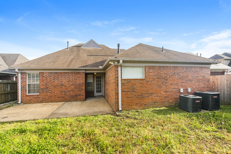 1,860/Mo, 9886 Stage Run Dr Olive Branch, MS 38654 Rear View