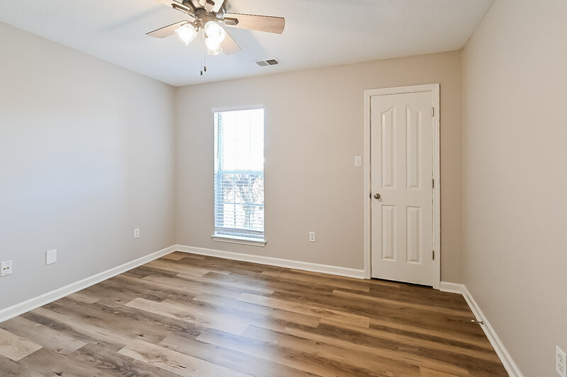 2,145/Mo, 703 Timber Creek S Hernando, MS 38632 Foyer View