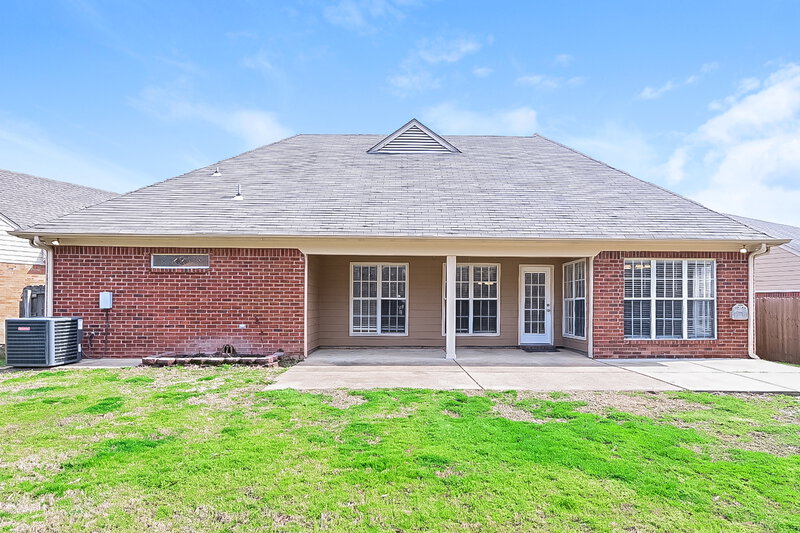 2,145/Mo, 703 Timber Creek S Hernando, MS 38632 Rear View