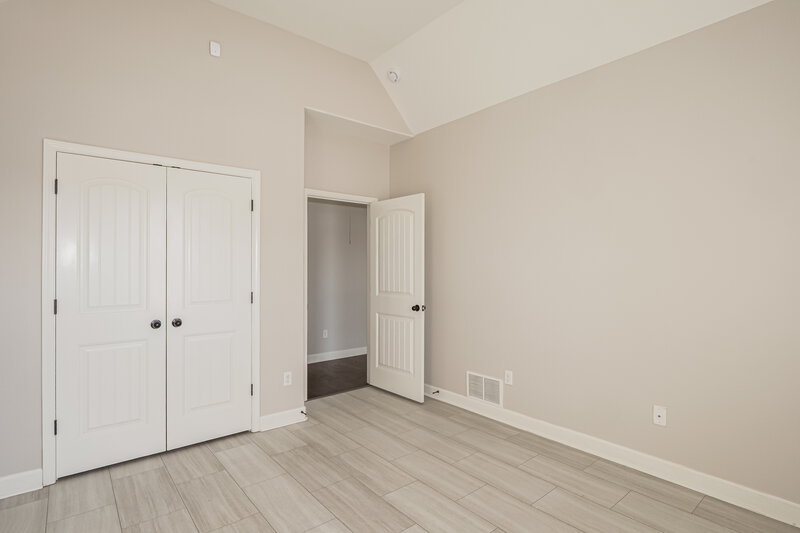 2,350/Mo, 4992 Delaney Valley Ln Bartlett, TN 38002 Bedroom View 2