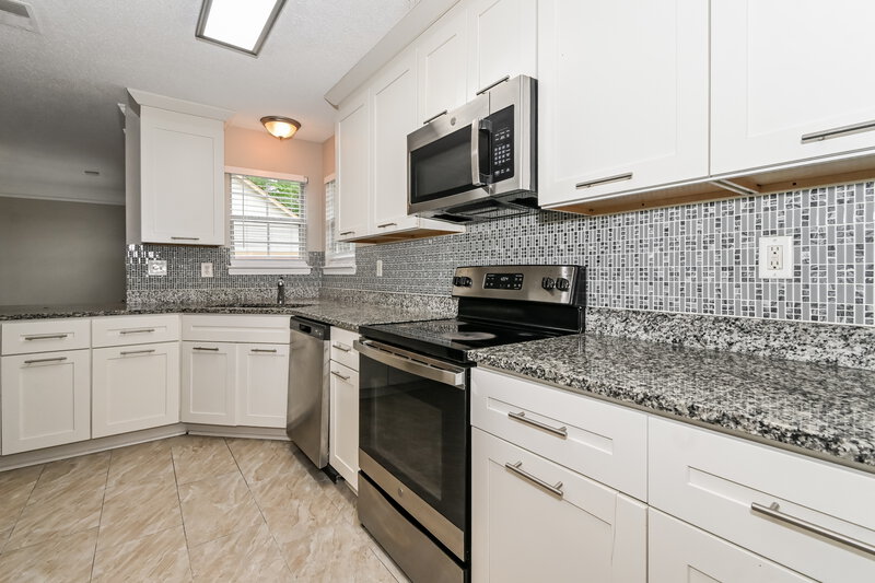 1,985/Mo, 4210 Shadow Ridge Dr Horn Lake, MS 38637 Kitchen View