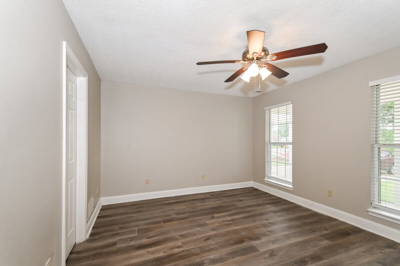 1,985/Mo, 4210 Shadow Ridge Dr Horn Lake, MS 38637 Main Bedroom View