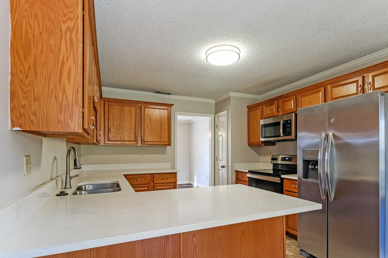 2,095/Mo, 7678 Mineral Crest Cir N Memphis, TN 38125 Kitchen View 2