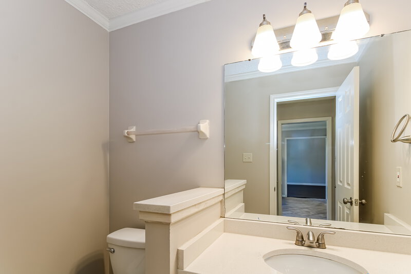 2,095/Mo, 7678 Mineral Crest Cir N Memphis, TN 38125 Bathroom View 2