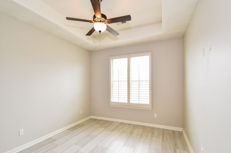 2,220/Mo, 430 Hidden Meadows Cove Oakland, TN 38060 Main Bedroom View