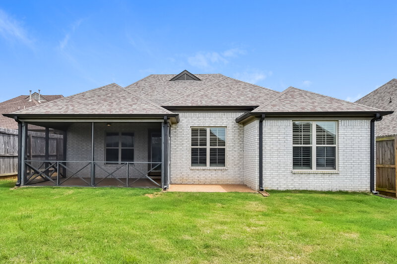 2,220/Mo, 430 Hidden Meadows Cove Oakland, TN 38060 Rear View