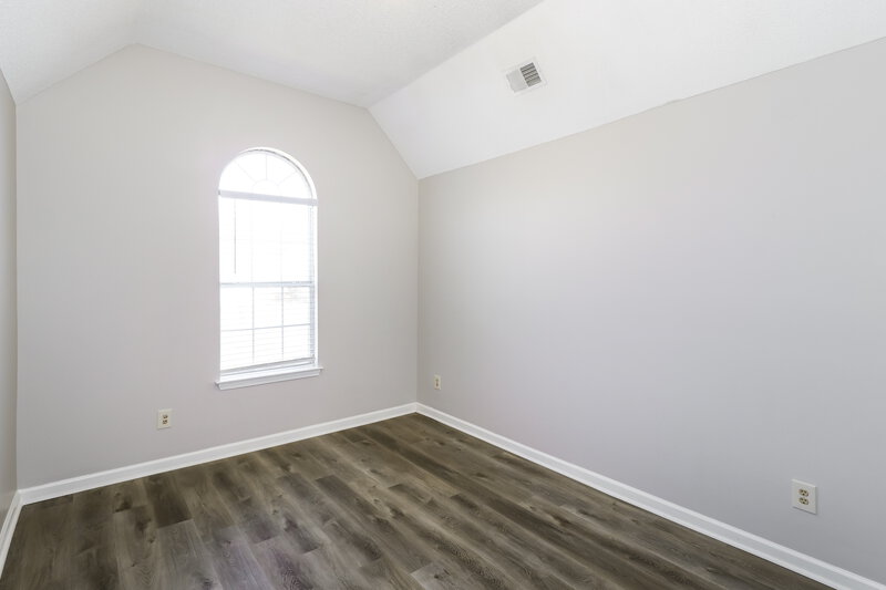 2,000/Mo, 6963 Naples Dr Cordova, TN 38018 Bedroom View