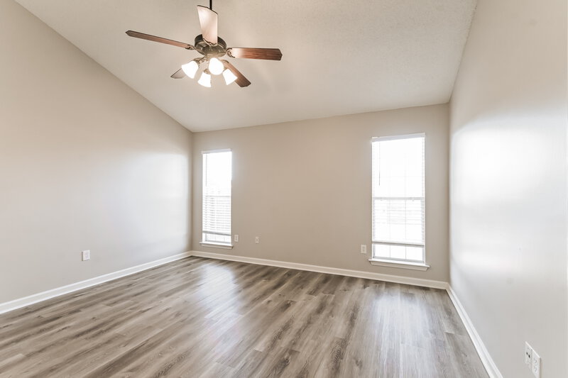 1,900/Mo, 7331 George Ln Horn Lake, MS 38637 Main Bedroom View 2