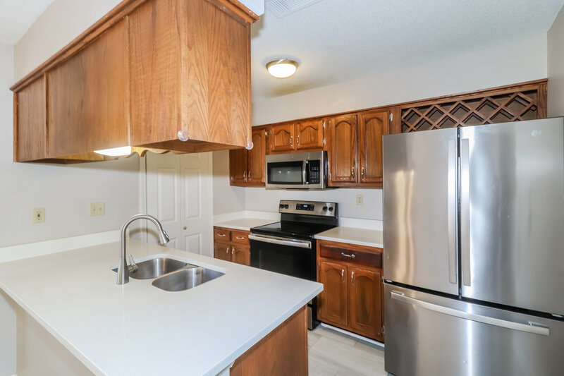 1,500/Mo, 8416 Kimberly Rose Dr Cordova, TN 38016 Kitchen View