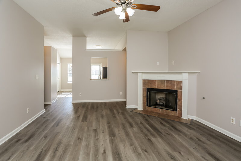 1,890/Mo, 8450 Clubview Dr Olive Branch, MS 38654 Living Room View 2