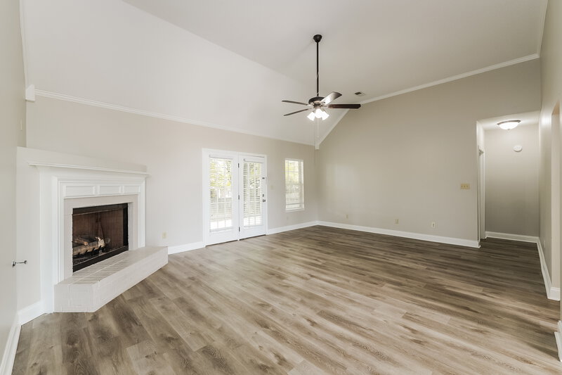 3,200/Mo, 2346 Kindlewood Dr Southaven, MS 38672 Living Room View