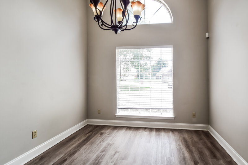 2,355/Mo, 2346 Kindlewood Dr Southaven, MS 38672 Dining Room View
