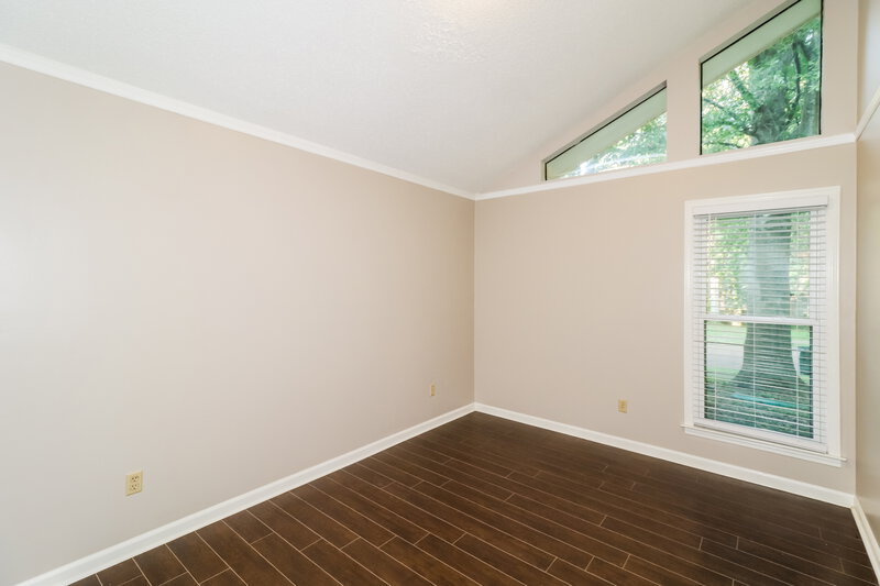 1,985/Mo, 2209 Burlingate Dr Memphis, TN 38016 Bedroom View