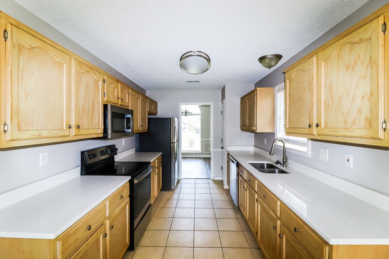 1,910/Mo, 6414 Persimmon View Dr Bartlett, TN 38135 Kitchen View