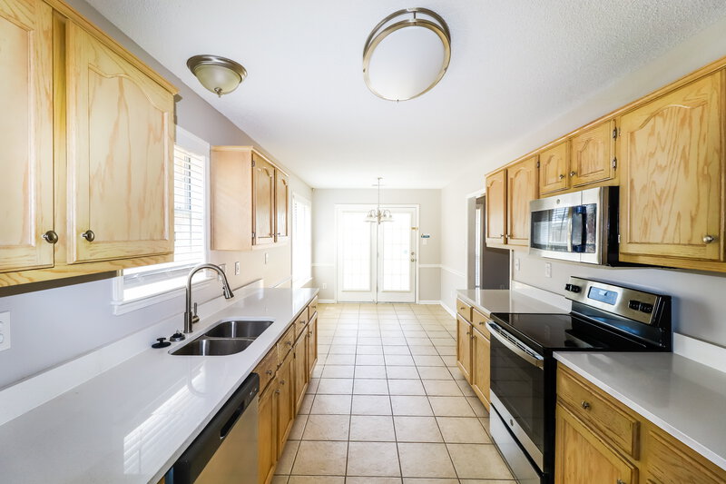 1,910/Mo, 6414 Persimmon View Dr Bartlett, TN 38135 Kitchen View 2