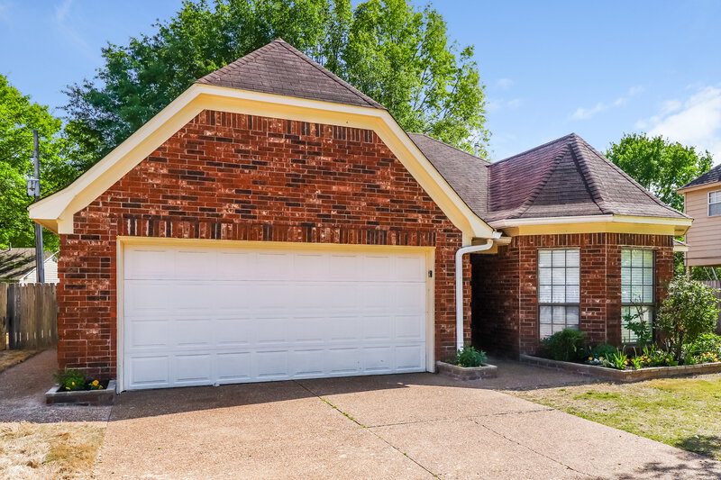 1,760/Mo, 7597 Reese Rd Memphis, TN 38133 Front View