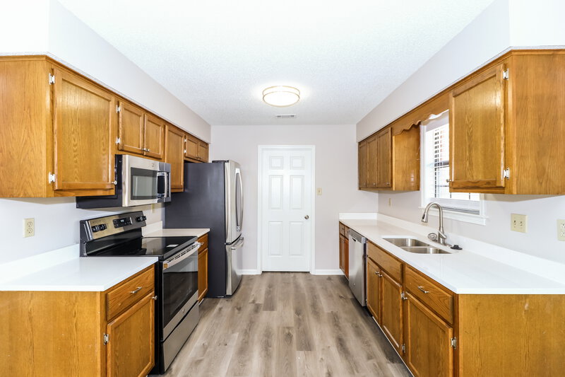 1,760/Mo, 7597 Reese Rd Memphis, TN 38133 Kitchen View