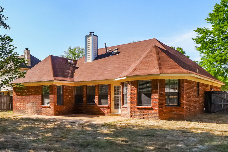 1,760/Mo, 7597 Reese Rd Memphis, TN 38133 Rear View 2