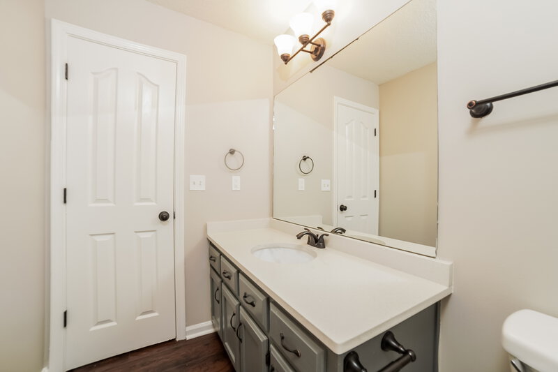 1,640/Mo, 3903 Esperance St Memphis, TN 38135 Bathroom View