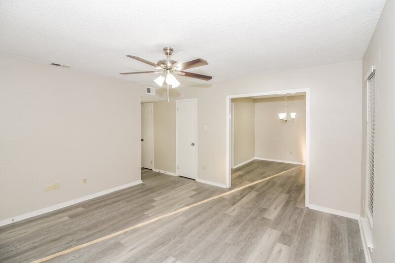 1,590/Mo, 2656 Harlingen Dr Memphis, TN 38133 Living Room View