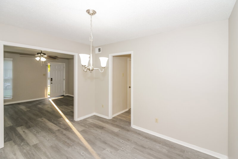 1,590/Mo, 2656 Harlingen Dr Memphis, TN 38133 Dining Room View 2