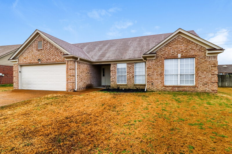 1,900/Mo, 205 Mack Edwards Dr Oakland, TN 38060 Front View