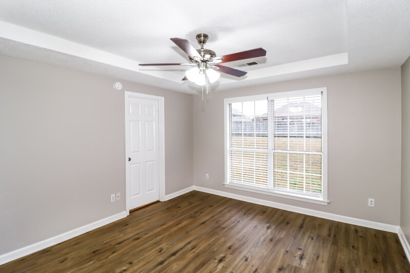 1,900/Mo, 205 Mack Edwards Dr Oakland, TN 38060 Main Bedroom View
