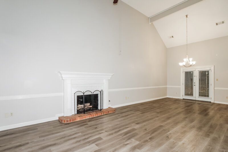 1,620/Mo, 2418 Lake Edge Dr Cordova, TN 38016 Living Room View