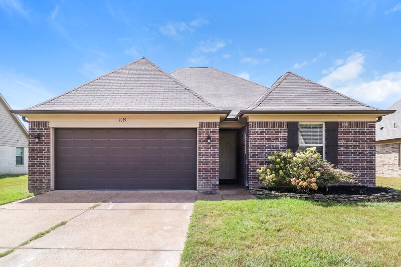 2,000/Mo, 1075 Carib Loop W Cordova, TN 38018 External View