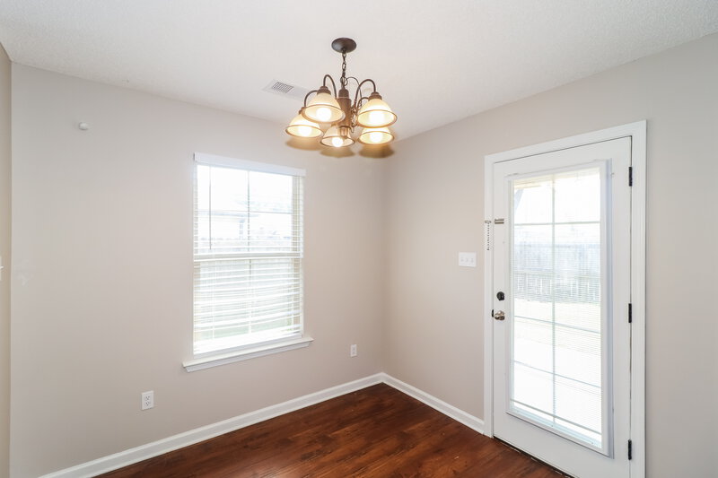 2,000/Mo, 1075 Carib Loop W Cordova, TN 38018 Dining Room View