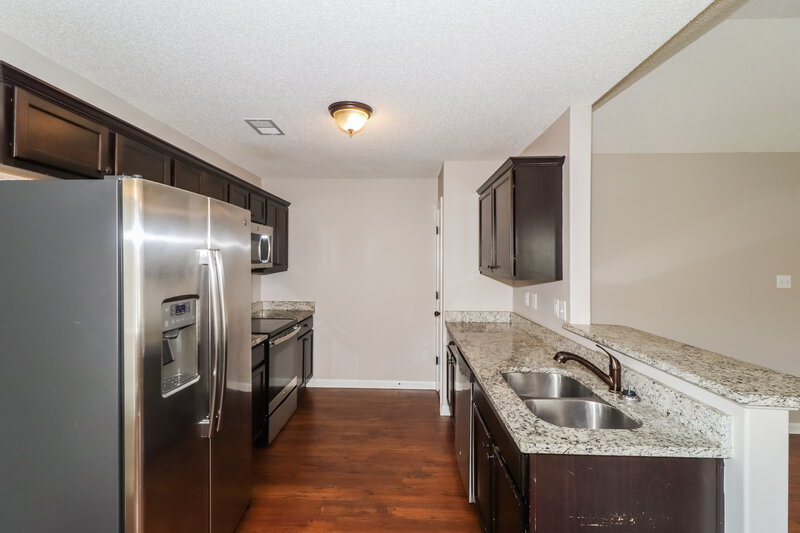 2,000/Mo, 1075 Carib Loop W Cordova, TN 38018 Kitchen View