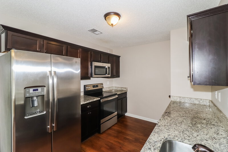 2,000/Mo, 1075 Carib Loop W Cordova, TN 38018 Kitchen View 2