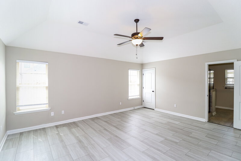 2,150/Mo, 1075 Carib Loop W Cordova, TN 38018 Main Bedroom View