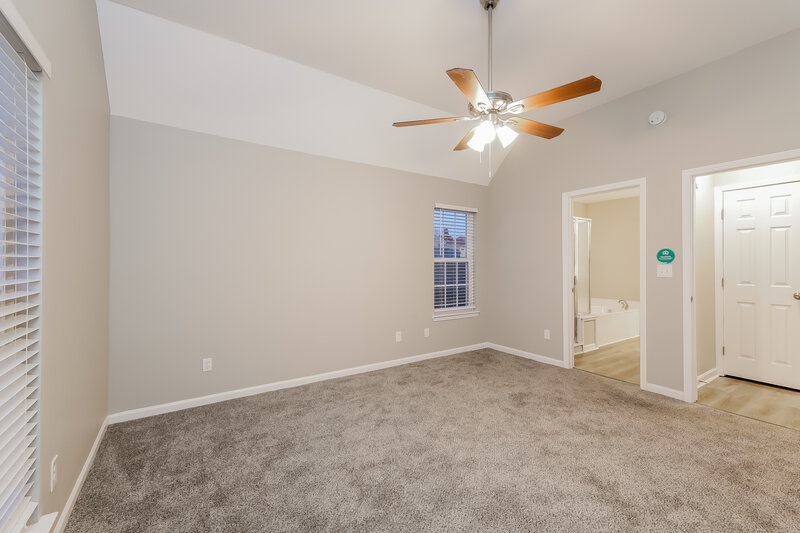 2,640/Mo, 215 Mack Edwards Dr Oakland, TN 38060 Main Bedroom View