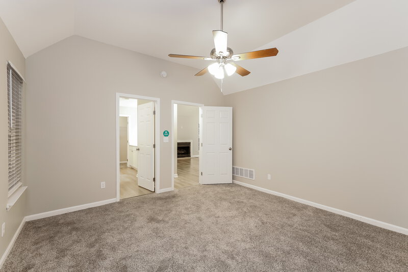 2,640/Mo, 215 Mack Edwards Dr Oakland, TN 38060 Main Bedroom View 2