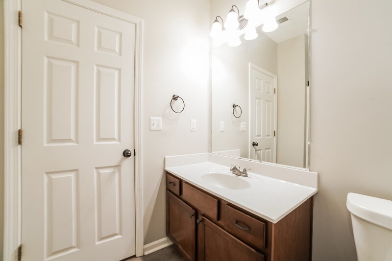 2,340/Mo, 5571 Lakeside Cir W Walls, MS 38680 Bathroom View