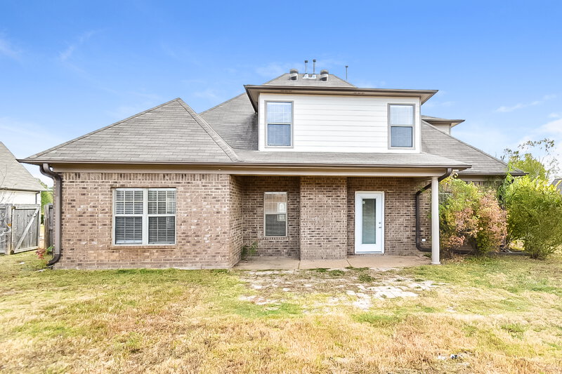 2,040/Mo, 2867 Flora Lee Dr Nesbit, MS 38651 Rear View