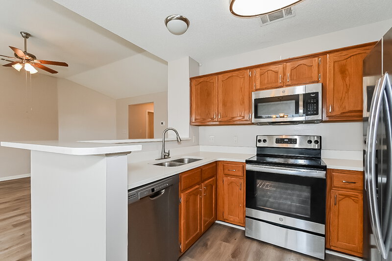 1,765/Mo, 1483 S Goodlett Grove Cv Memphis, TN 38018 Kitchen View