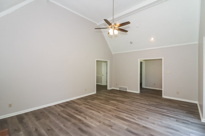 2,810/Mo, 7309 Germantown Trail Memphis, TN 38125 Living Room View